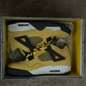 Air Jordan 4 Lightning Size 13. Used, worn less than 10 times.